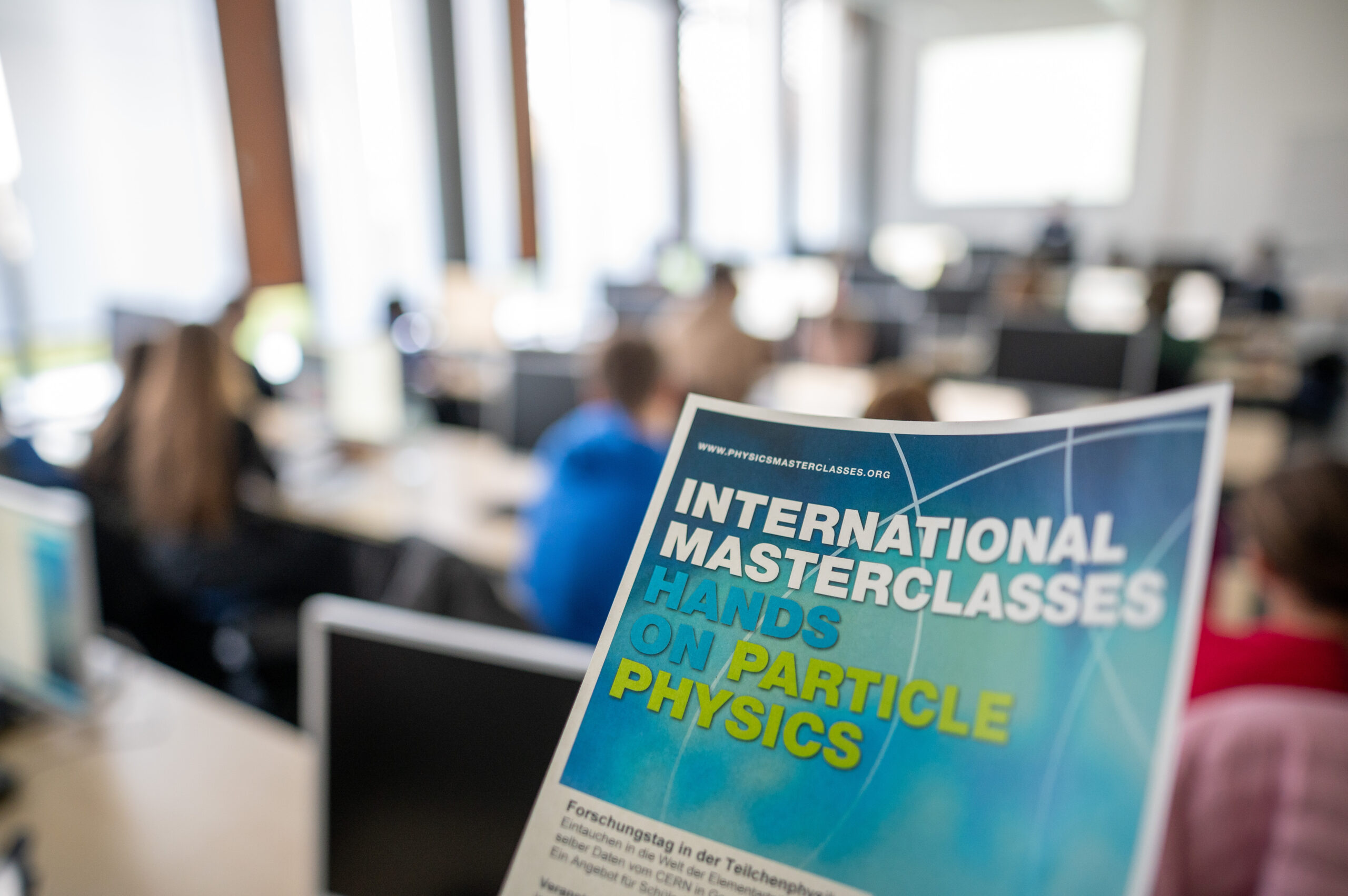 International Masterclasses 2025 –  Teilchenphysikforschung für Jugendliche
